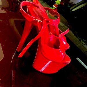 High heels Red